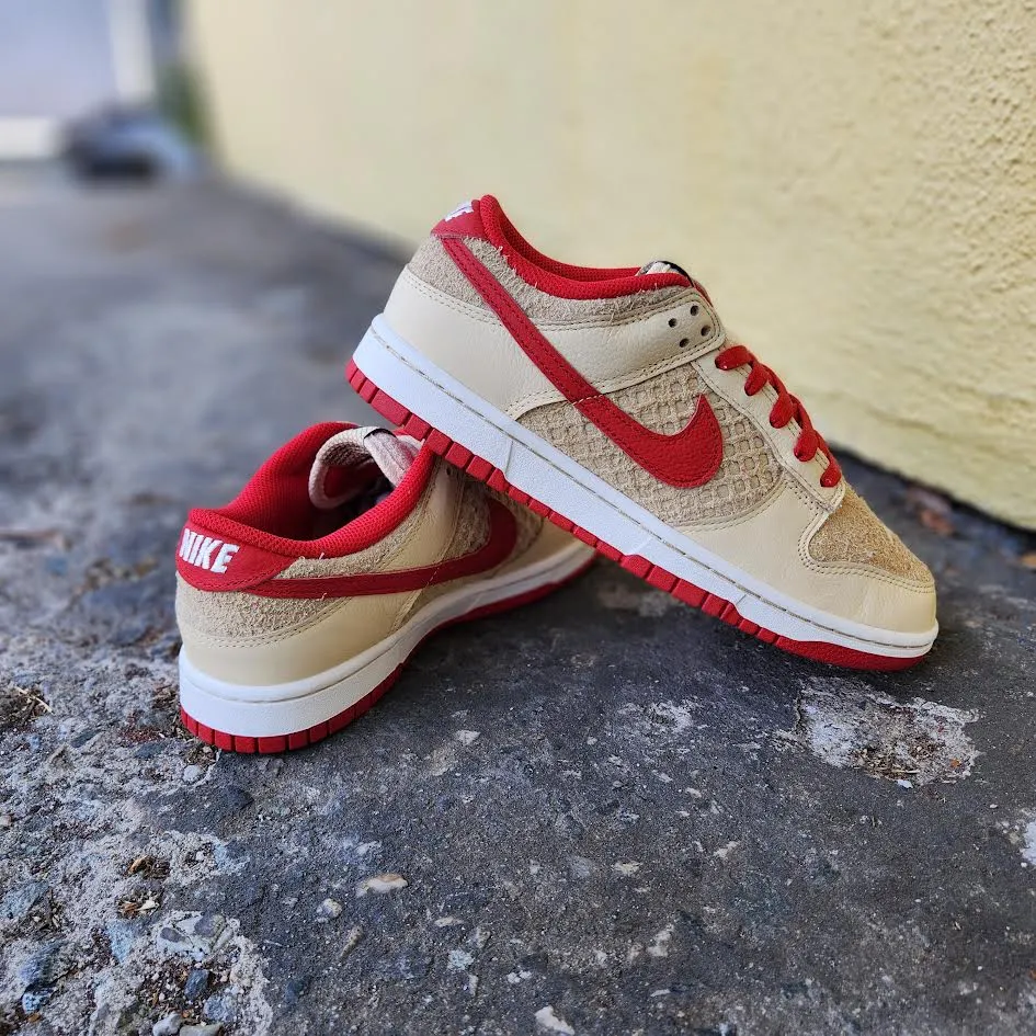 Nike Dunk Low 'Strawberry Waffle"